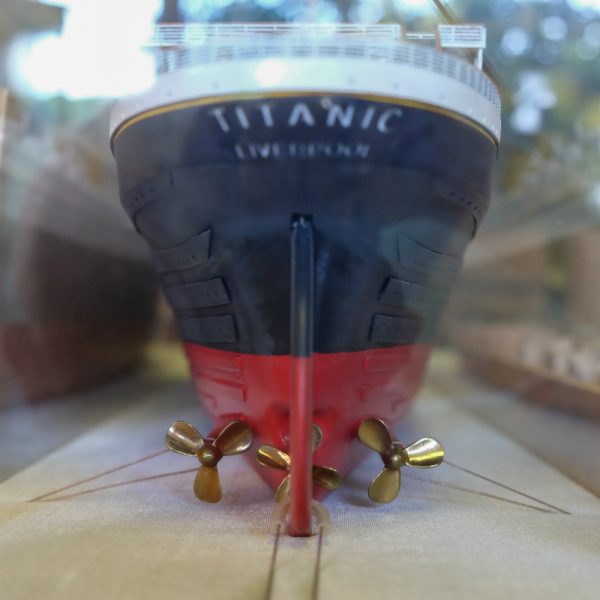Titanic Model Boat Kit No 3 (Fore, Aft deck & Hull Decor) - Mantua Models (727) - Image 9