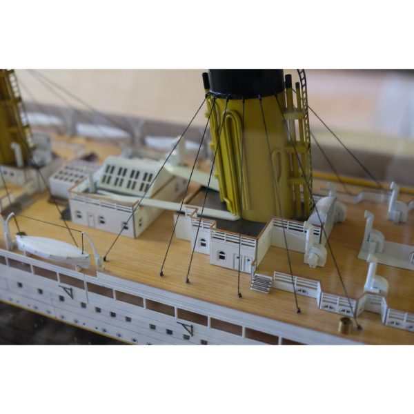 Titanic Model Boat Kit No 3 (Fore, Aft deck & Hull Decor) - Mantua Models (727) - Image 6