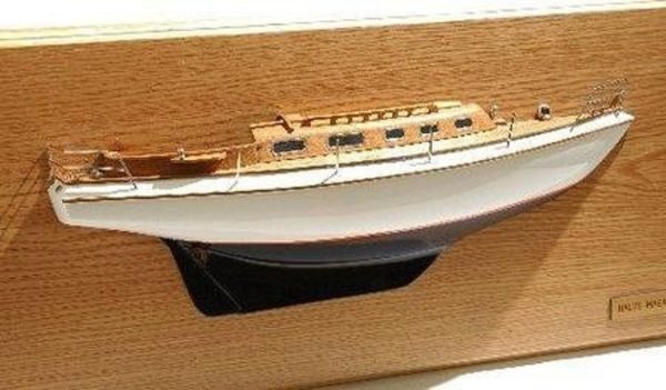 Vindo 40 Half Hull Model Sloop - Image 3