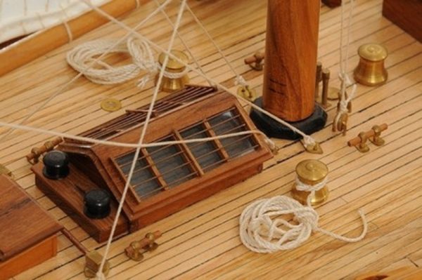 Merry Maid Model Yacht - Image 7