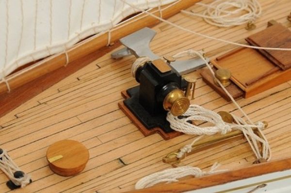 Merry Maid Model Yacht - Image 8