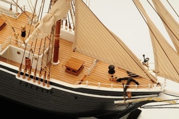 Endurance 1912 (Sir Ernest Shakleton) Model Ship ( Premier Range) - PSM - Image 11
