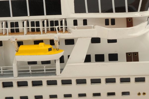 Balmoral Cruise Liner - Image 17