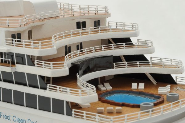 Balmoral Cruise Liner - Image 20