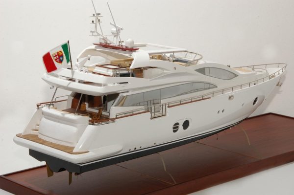 Aicon Fly 85 Yacht - Image 9