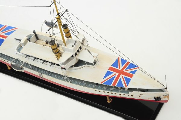 HMS Cockchafer - Image 11