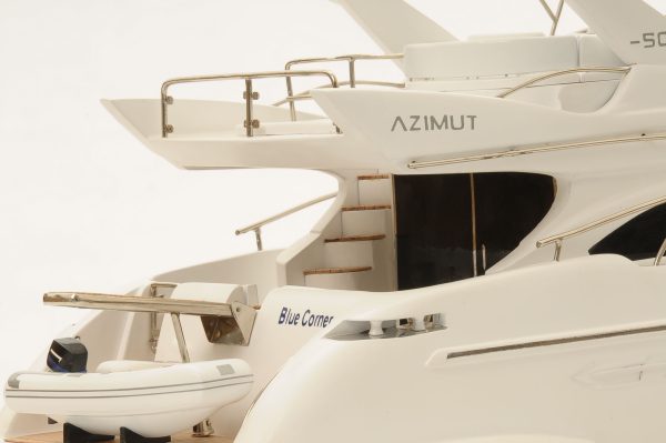 Azimut 50 Model Yacht - Image 15