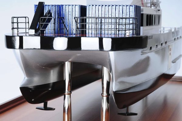 Turbine Transfer Catamaran Model - Image 21