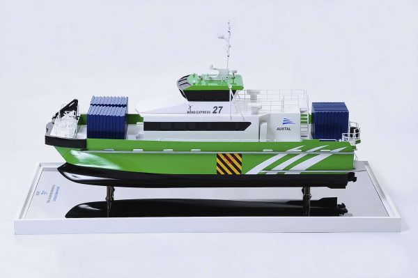 Wind Express 27 Catamaran Model - Image 3