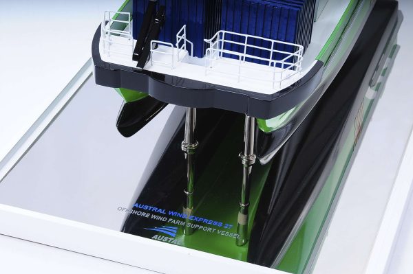 Wind Express 27 Catamaran Model - Image 25