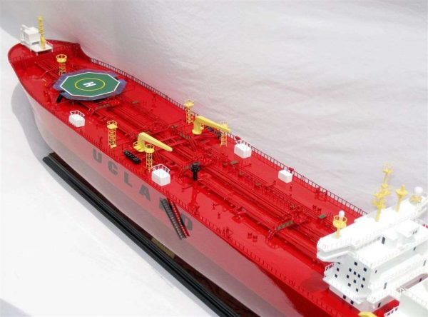 Evita Oil Tanker (Standard Range) - GN - Image 4