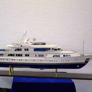 Hampshire Motor Yacht model Boat