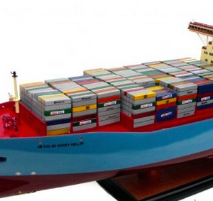 Maersk MC. Kinney Moller Container Ship (Standard Range) - GN