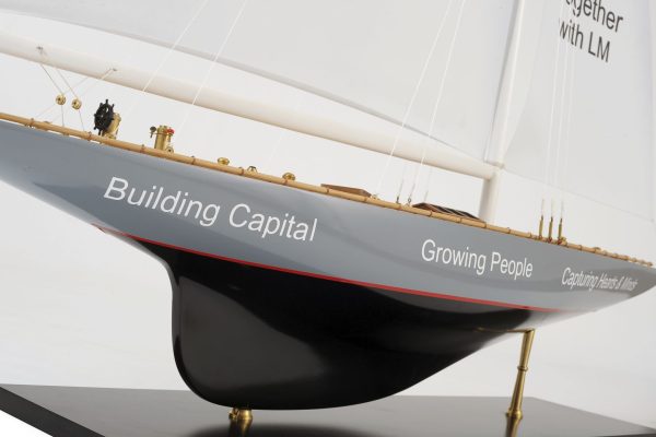 Enterprise Model Yacht - Image 5