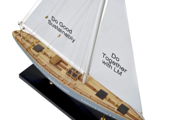 Enterprise Model Yacht - Image 20