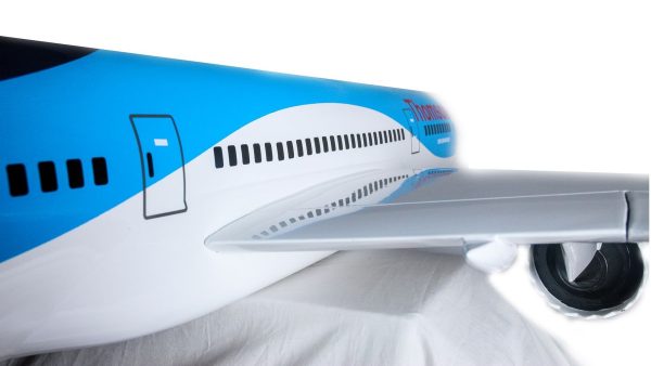 Boeing 787 - 800 Thomson Airways Model Plane - Image 5