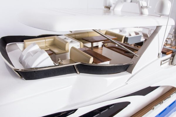 Azimut 95 Model Yacht - Image 8