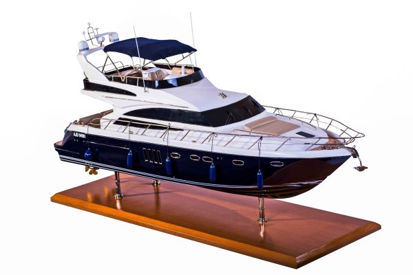 Princess 62 Model Boat - Image 3