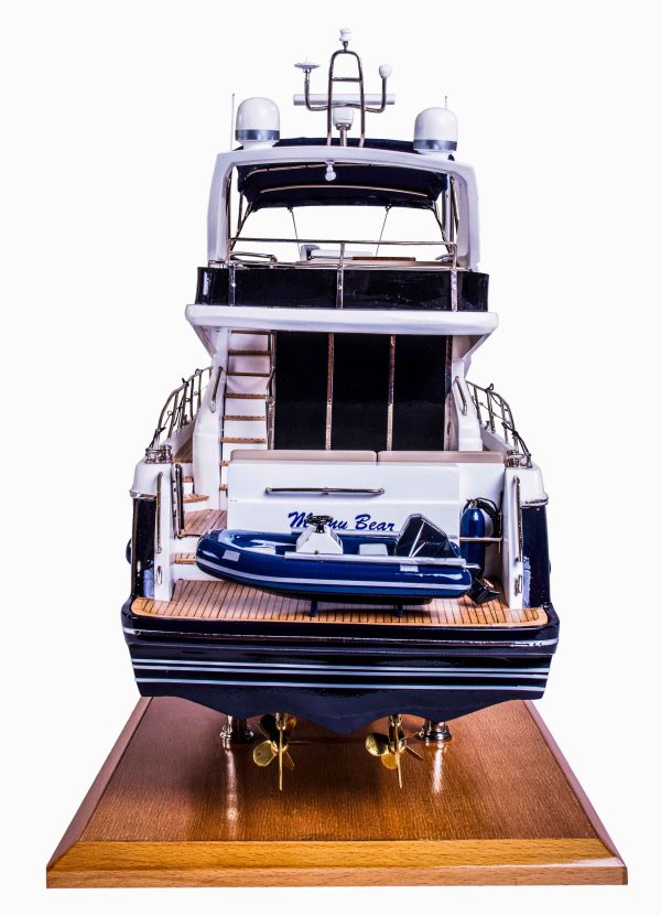 Princess 62 Model Boat - Image 9