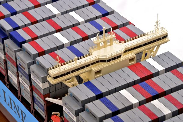 Maersk MC. Kinney Moller Container Ship - Image 11
