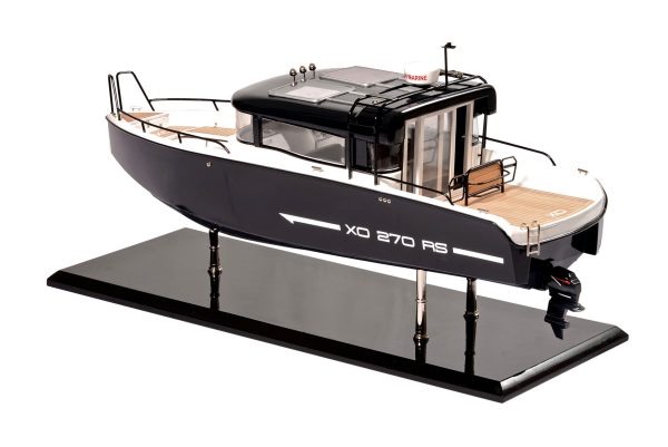 Bahari Xo Front Cabin Ship Model - Image 5