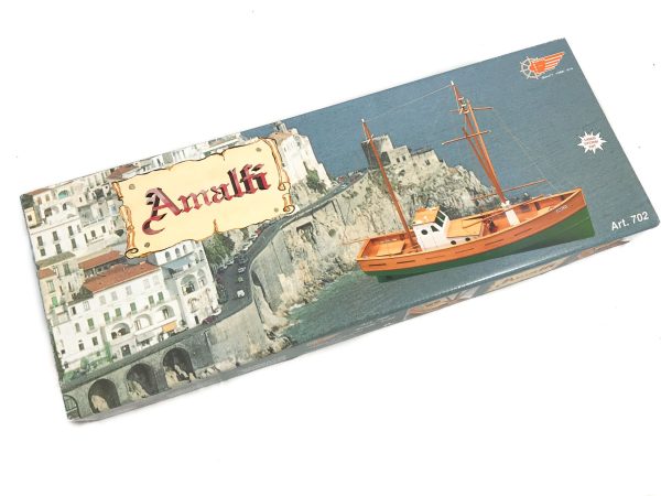 Amalfi. Mediterranean Fishing Boat Kit - Mantua Models (702) - Image 2