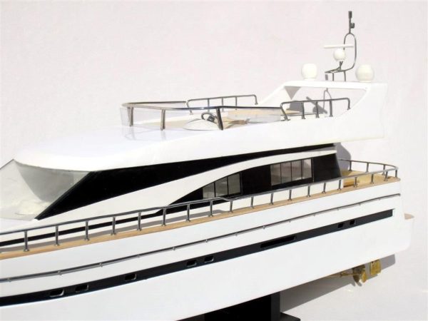 Astondoa 73 Model Boat - GN - Image 5