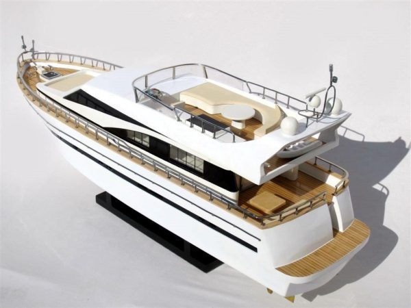 Astondoa 73 Model Boat - GN - Image 10