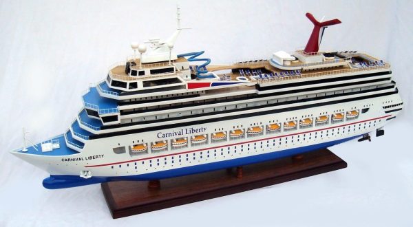 Carnival Liberty Wooden Model Boat - GN - Image 5