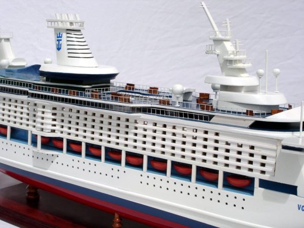 Voyager of the Seas Model Boat - GN - Image 7