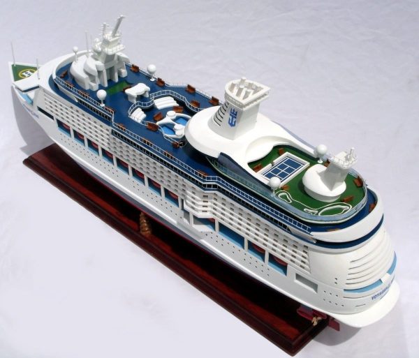 Voyager of the Seas Model Boat - GN - Image 8