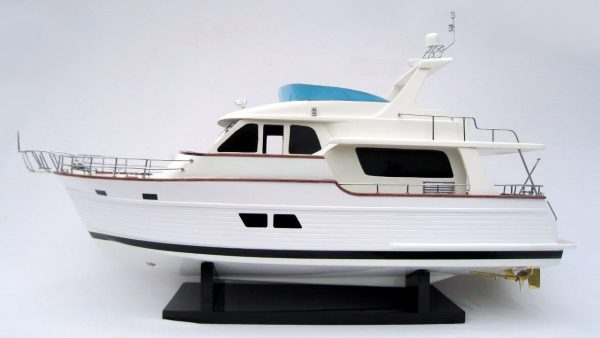 Grand Banks 42 Model Boat - GN