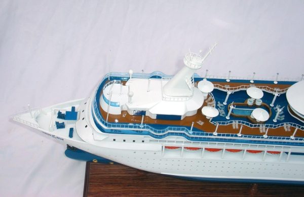 Vision of the Seas Wooden Model Ship - GN - Image 4