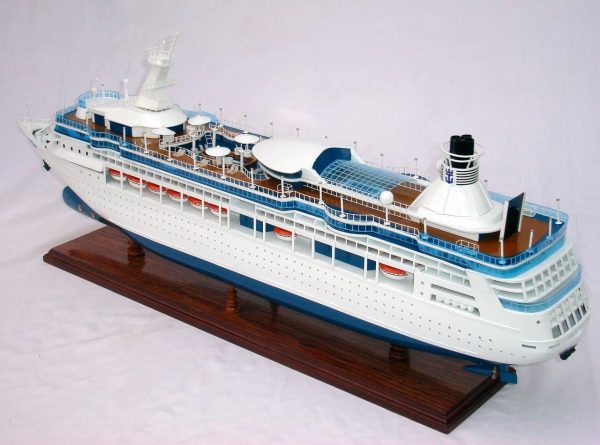 Vision of the Seas Wooden Model Ship - GN - Image 7