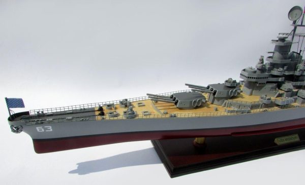 USS Missouri Model Boat - GN - Image 5