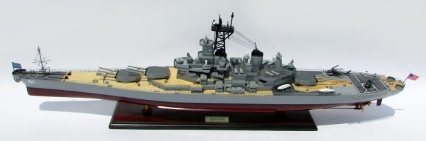 USS Iowa Model Boat - GN - Image 3