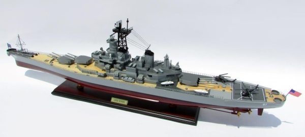 USS Iowa Model Boat - GN - Image 8