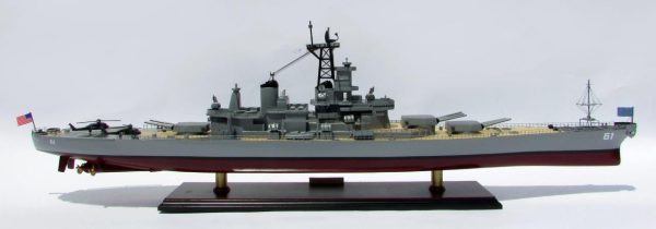 USS Iowa Model Boat - GN - Image 12