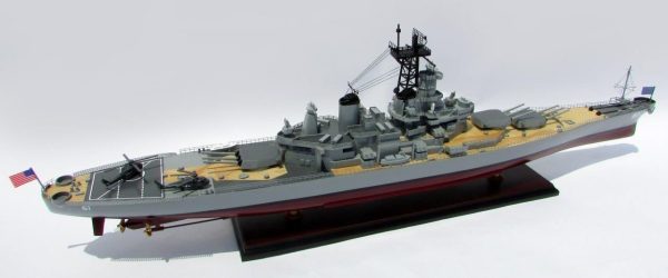 USS Iowa Model Boat - GN - Image 14