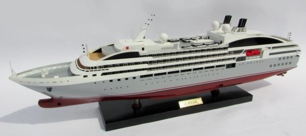 La Soleal Wooden Model Boat - GN - Image 4