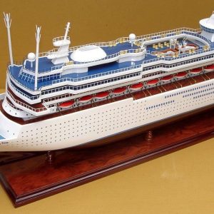Majesty of the Seas Model Boat - GN