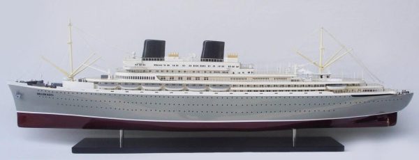 MS Willem Ruys Ship Model - GN