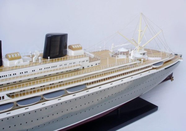 MS Willem Ruys Ship Model - GN - Image 6