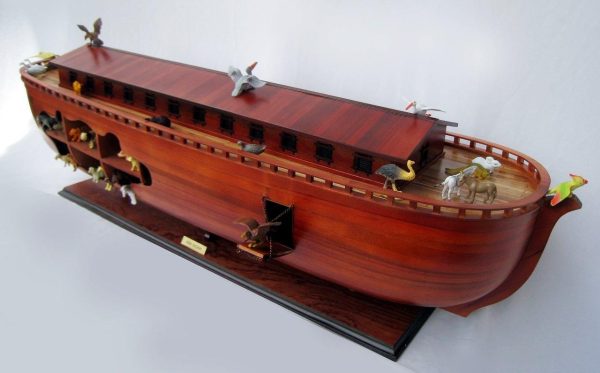 Noah's Ark Model Boat - GN - Image 12
