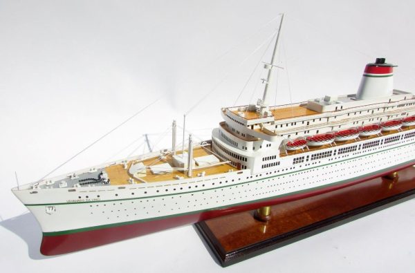 SS Leonardo Da Vinci White & Red Hull Ship Model - GN - Image 5