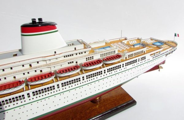 SS Leonardo Da Vinci White & Red Hull Ship Model - GN - Image 6