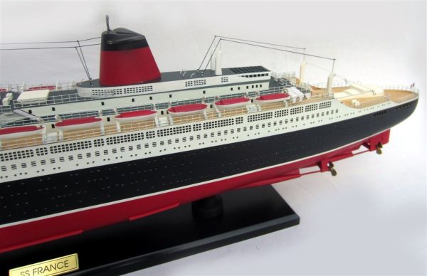 SS France Special Edition Wooden Model Boat - GN - Image 7