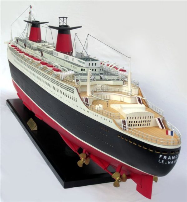 SS France Special Edition Wooden Model Boat - GN - Image 14