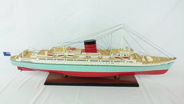 RMS Caronia Model Boat - GN - Image 12