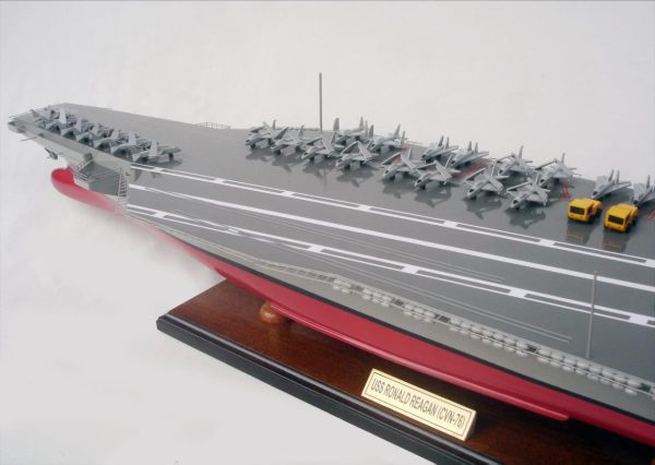 USS Ronald Reagan CVN -76 Model Aircraft Carrier - GN - Image 8